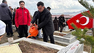 “Yavi’de Hüzün Tazelendi: İl Müdürü Aykut’tan Şehitliğe Anlamlı Ziyaret”