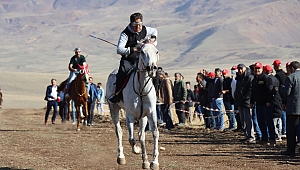Çat'ta At Yarışları Festivali: Gelenek, Heyecan ve Coşku Bir Arada