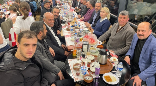 İYİ Parti Meclis Üyeleri Geleneksel İftar Programında Bir Araya Geldi