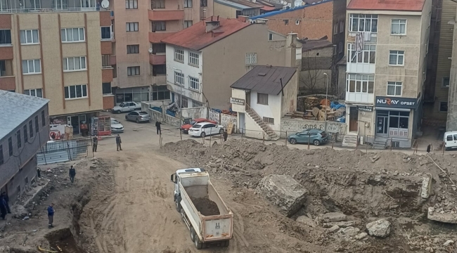 Erzurum'da Cami Kazısı Felakete Dönüyordu: Doğalgaz Hattı Patlama Eşiğinden Döndü!