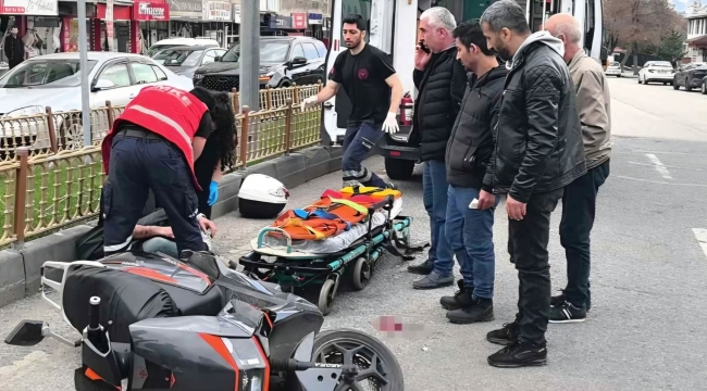 Erzurum’da feci kaza: Motosiklet sürücüsü hastaneye kaldırıldı