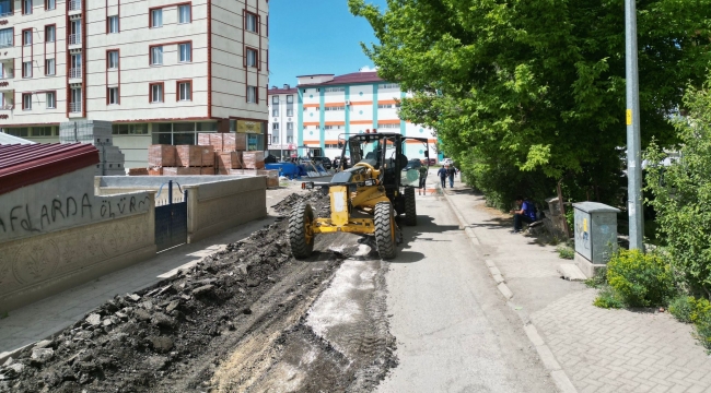 Aziziye'de Dev Asfalt Hamlesi: Yaz Boyunca Aralıksız Çalışma