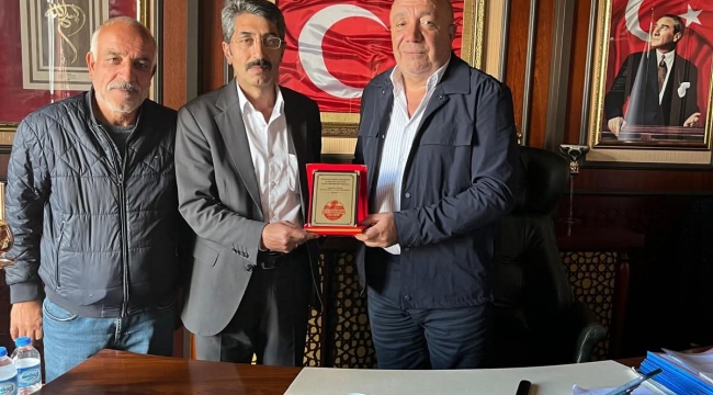 Başkan Arif Hikmet Kılıç’a Atlı Spor Kulübü’nden Vefa Ziyareti ve Plaket